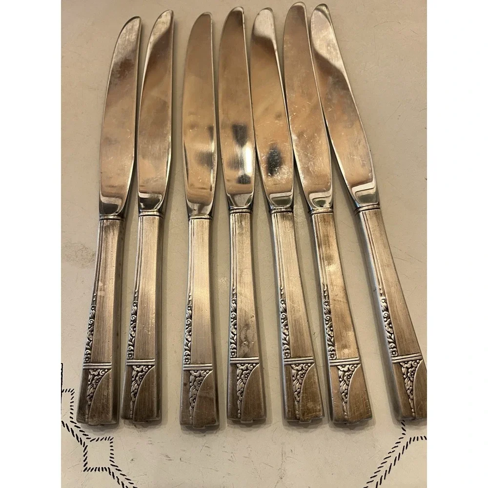Lot Of 7 Oneida CAPRICE Nobility Silver Plate 1937 Grille Knives Silverware